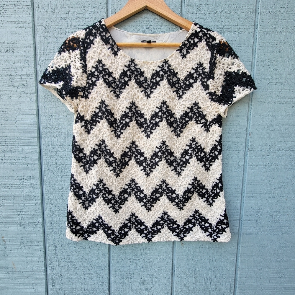 Talbots Chevron Striped Crochet Lace Blouse sz 4 Black Ivory Chic Feminine